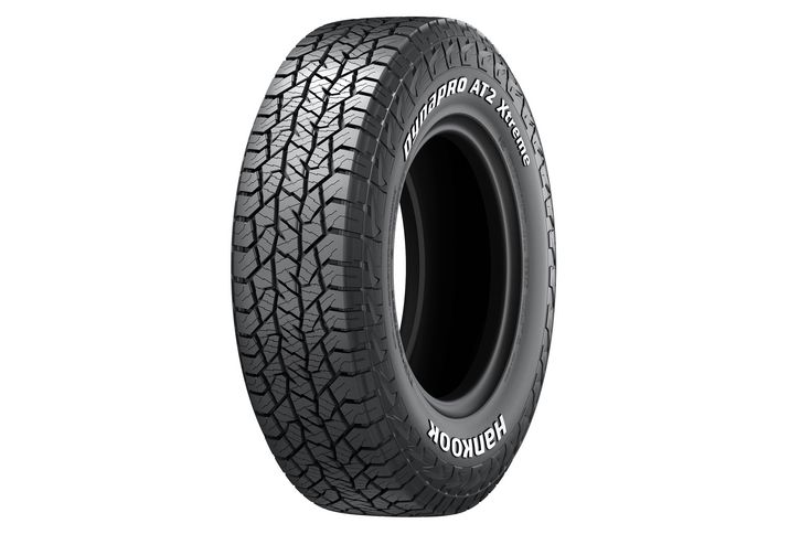 Hankook Dynapro AT2 Xtreme tyre shoulder design with deep sidewall blocks