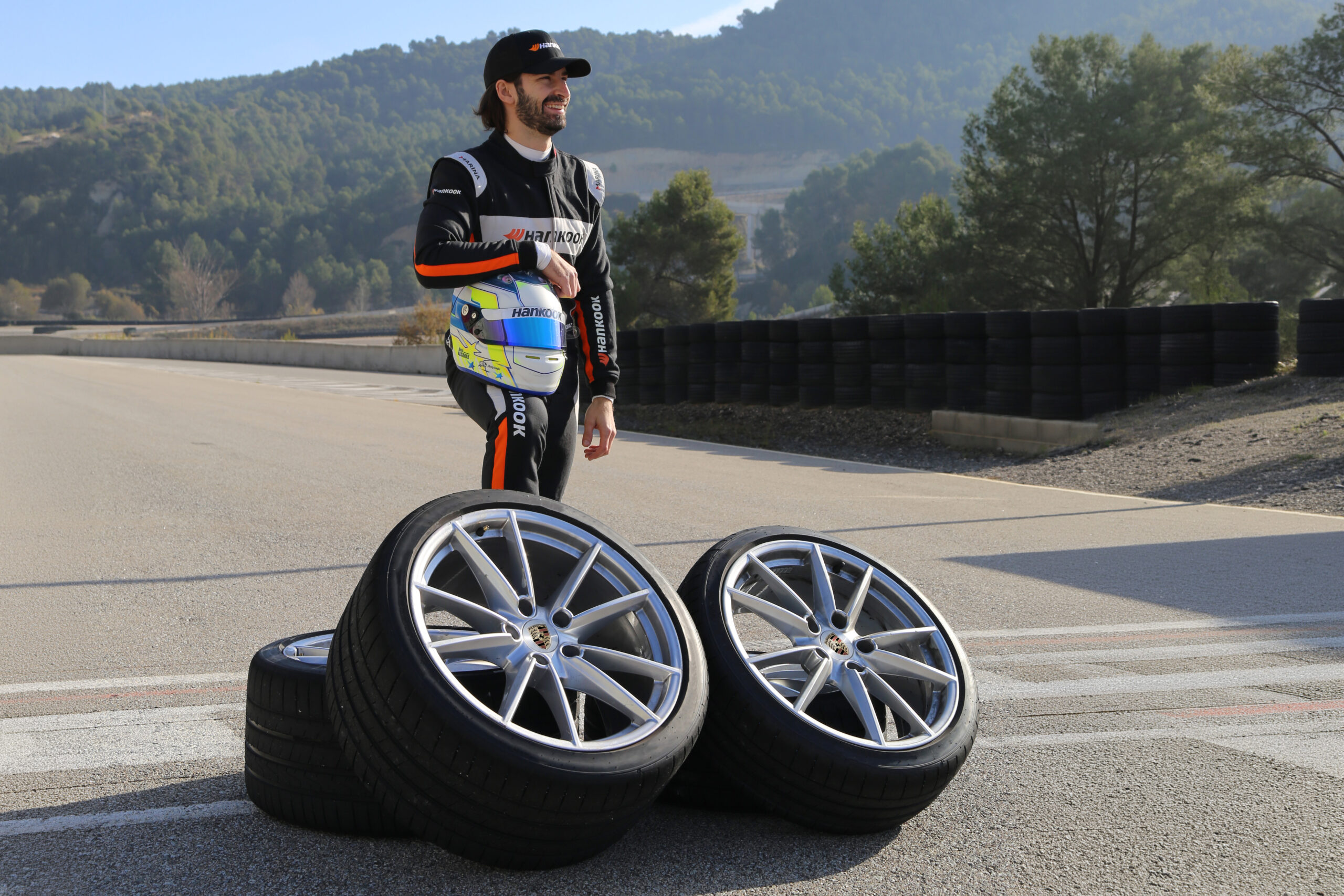 Anvelope Hankook Ventus S1 evo Z pentru Porsche 911 Carrera pe o pistă de testare